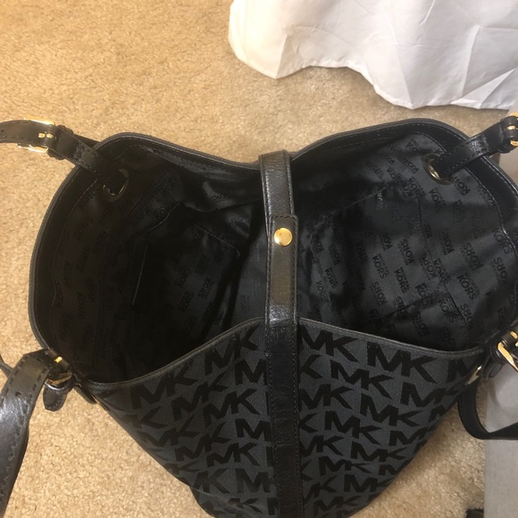 Michael Kors Tote - Picture 6 of 8